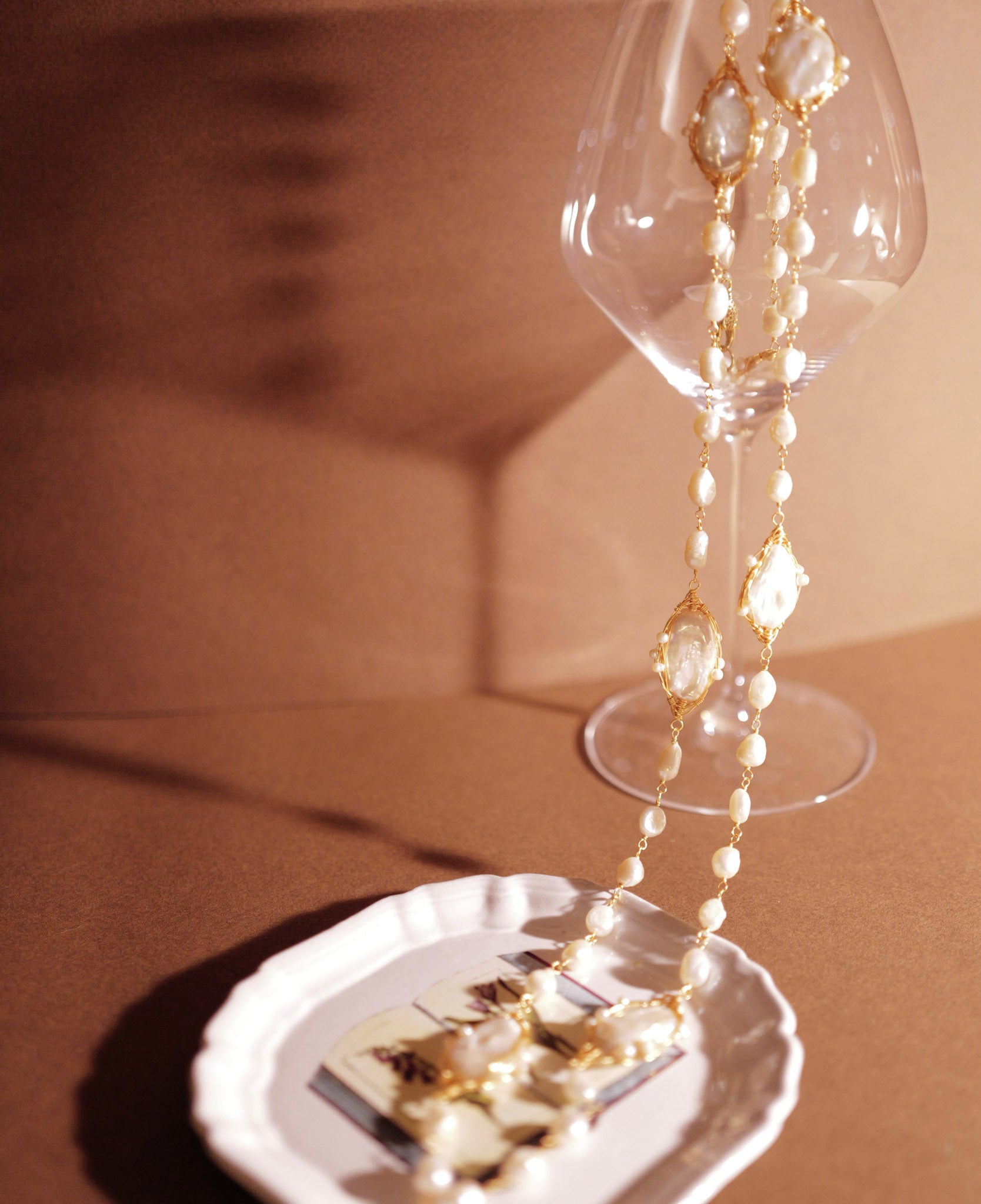 Ivory Reverie (Baroque pearls long necklace)